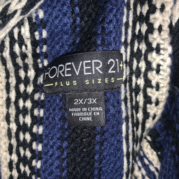 Forever 21 Plus Aztec Knit Sweater - Picture 2 of 4